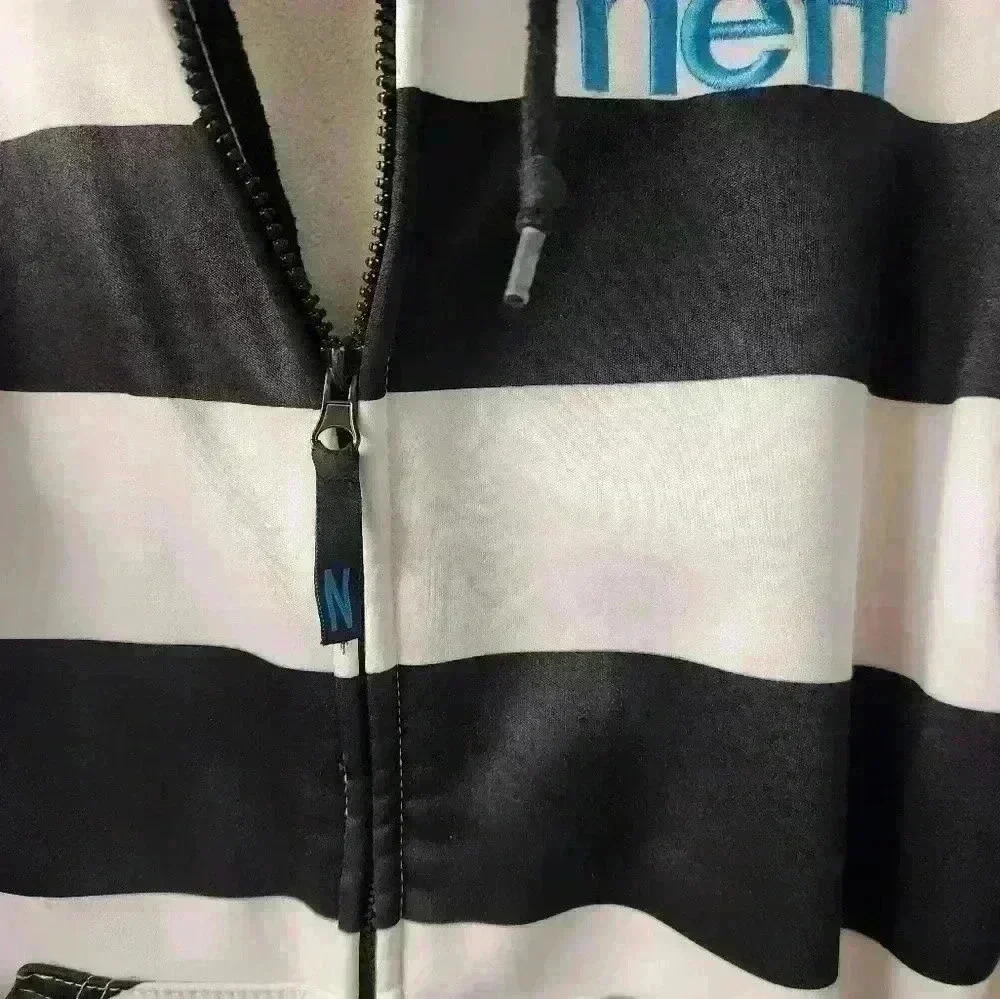 Neff black and white striped, lined, hooded, logo, zip-up jacket size small - Picture 5 of 9
